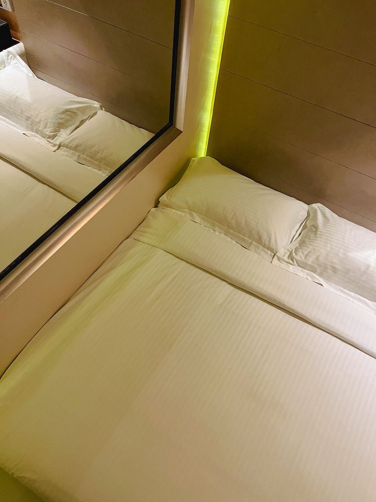 undefined Fragrance Hotel - Viva 9