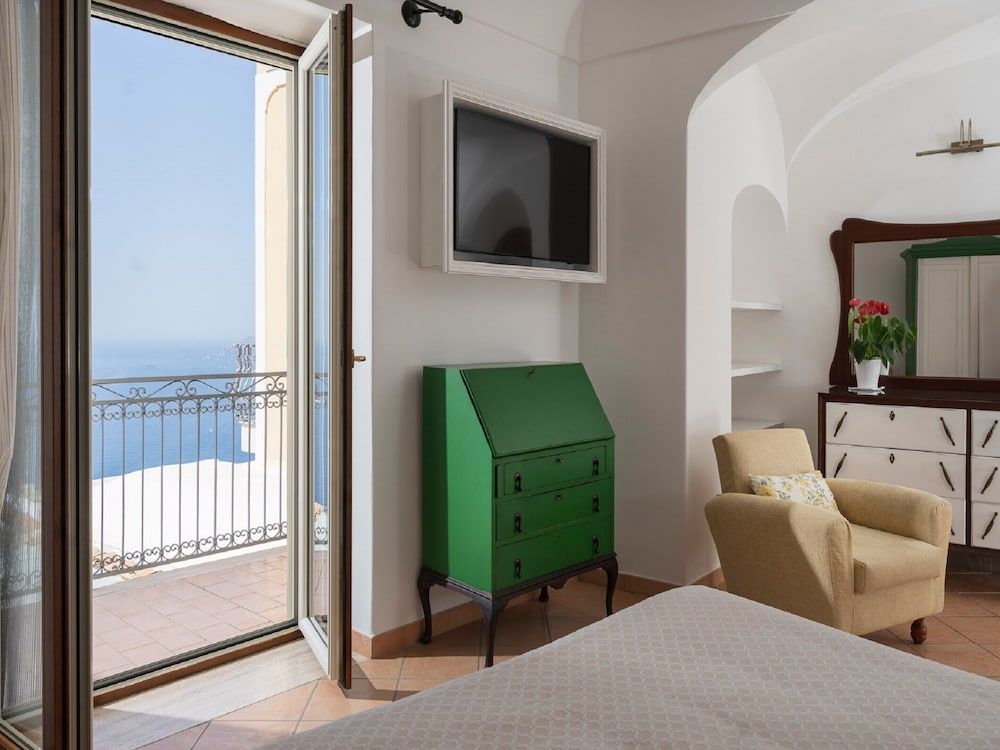 Peaceful Escape Above Amalfi Coast Apartment 22