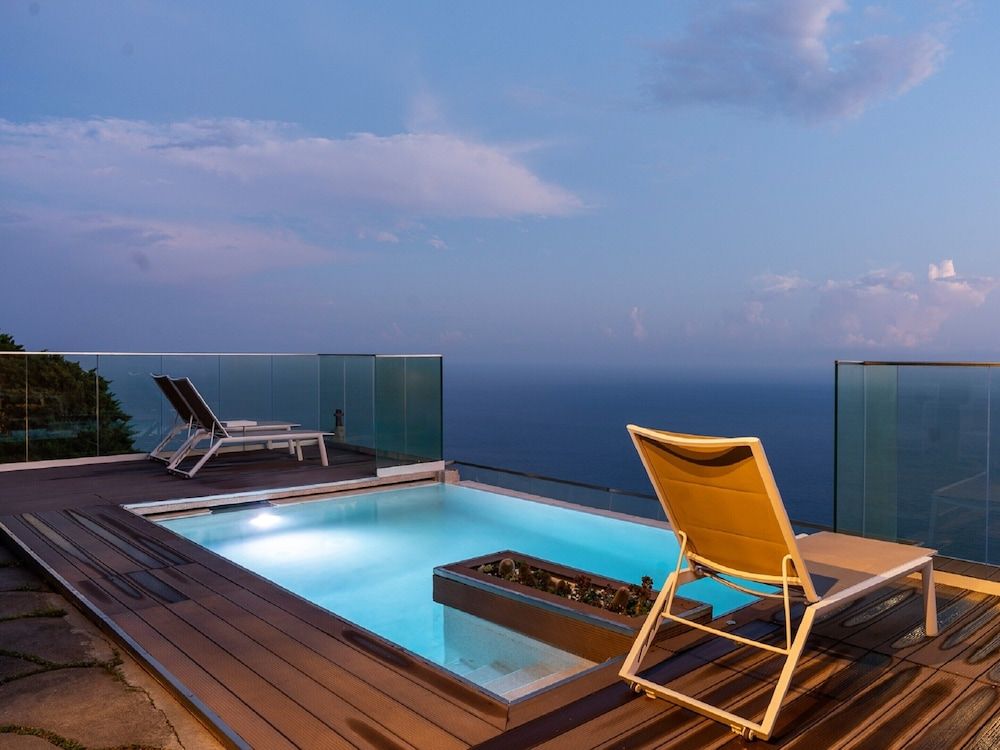 undefined Peaceful Escape Above Amalfi Coast 6