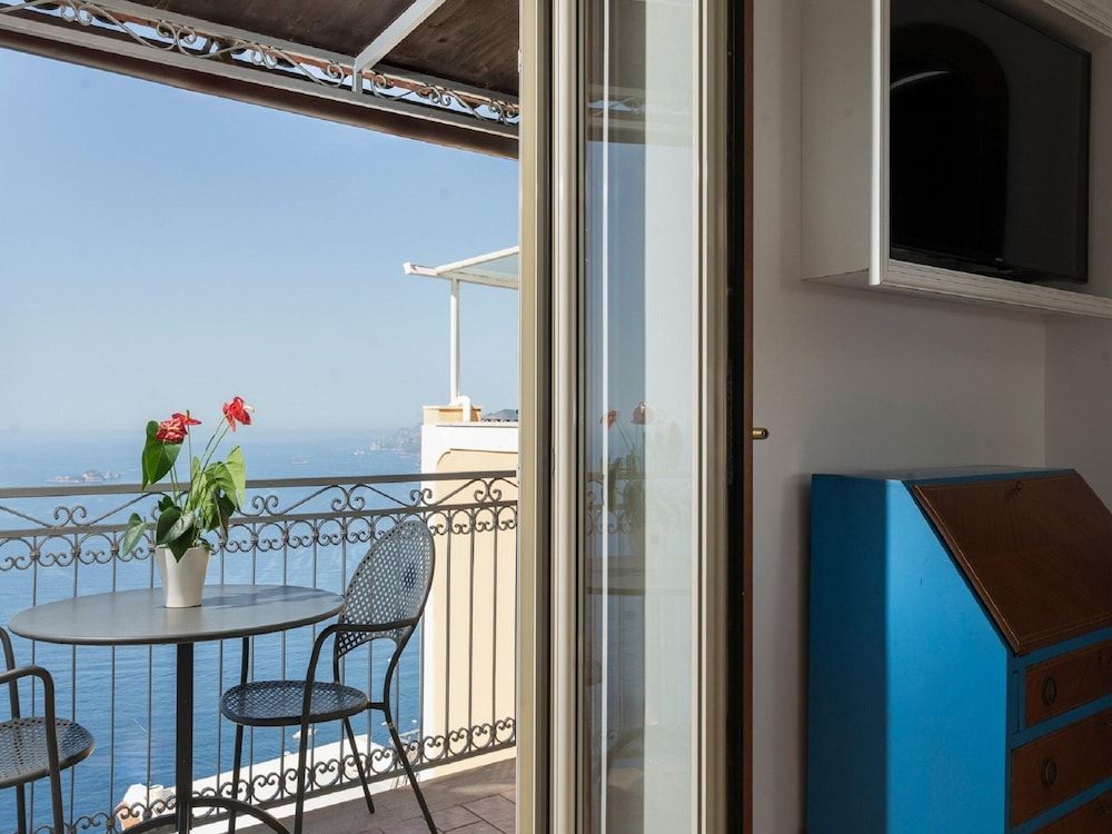 Peaceful Escape Above Amalfi Coast Apartment 11