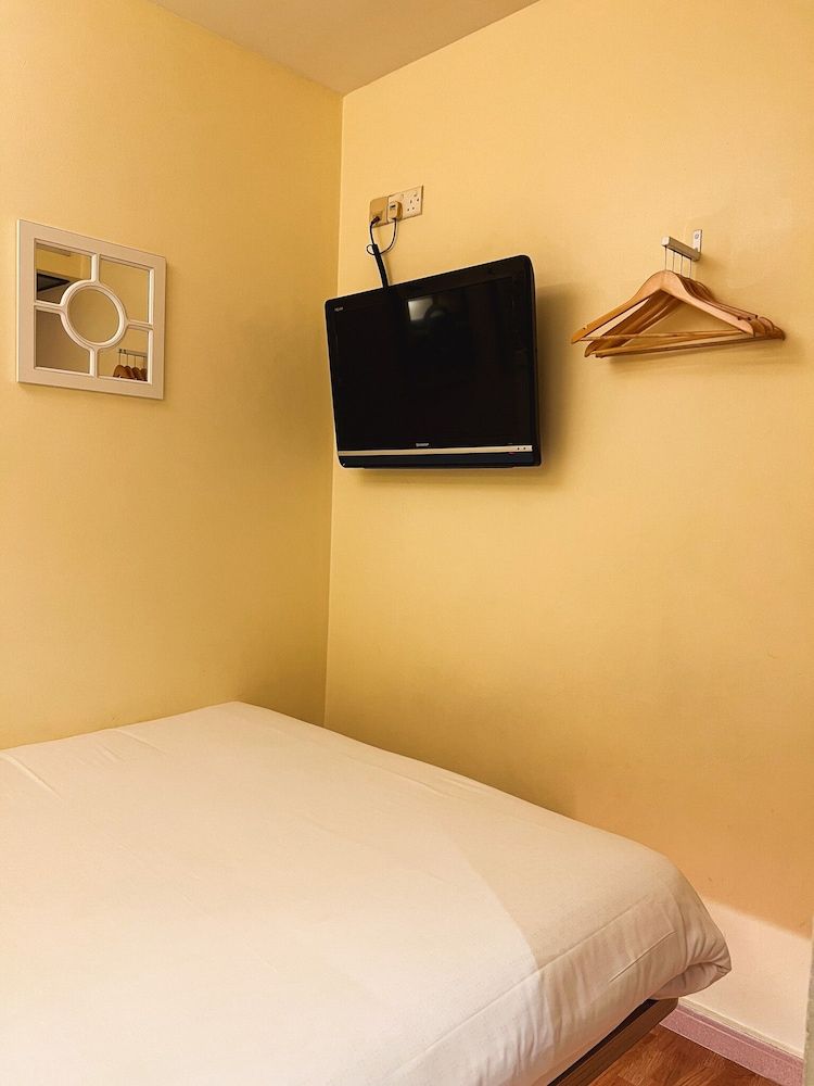 Fragrance Hotel - Classic Standard Double Room 5