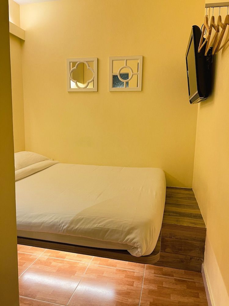 Fragrance Hotel - Classic Standard Double Room 4