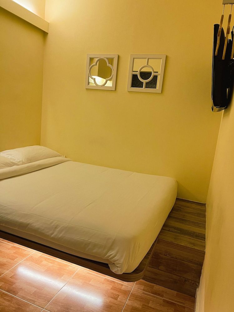 undefined Fragrance Hotel - Classic 9