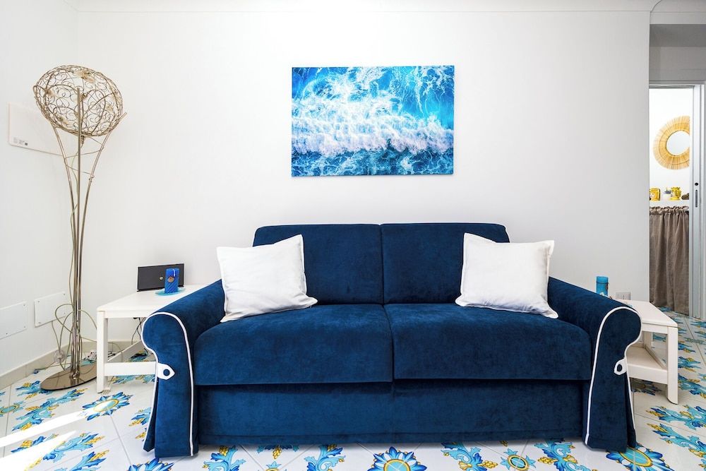 Blue Waves Panoramic Apartment 9