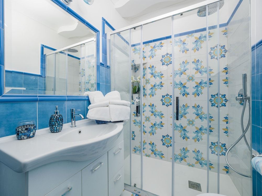 Blue Waves Panoramic Apartment 14