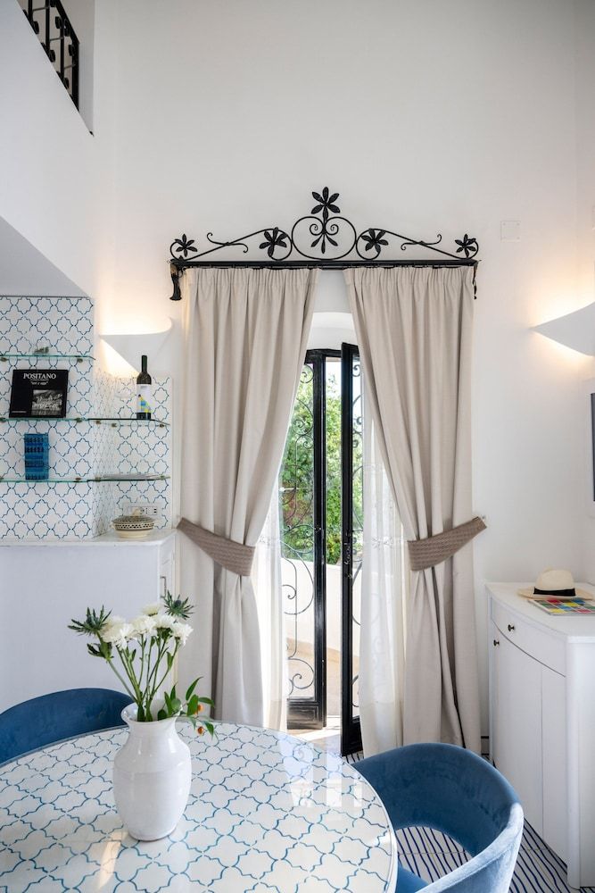 Belvilla by OYO Arienzo House 10