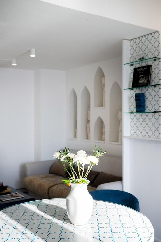 Belvilla by OYO Arienzo House 14