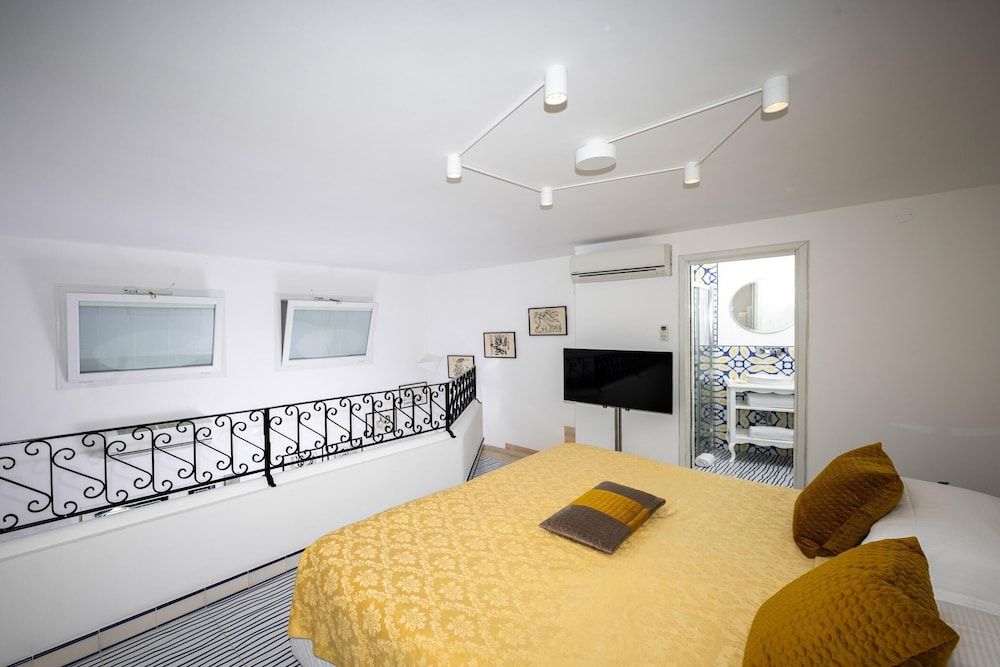 Belvilla by OYO Arienzo House 5