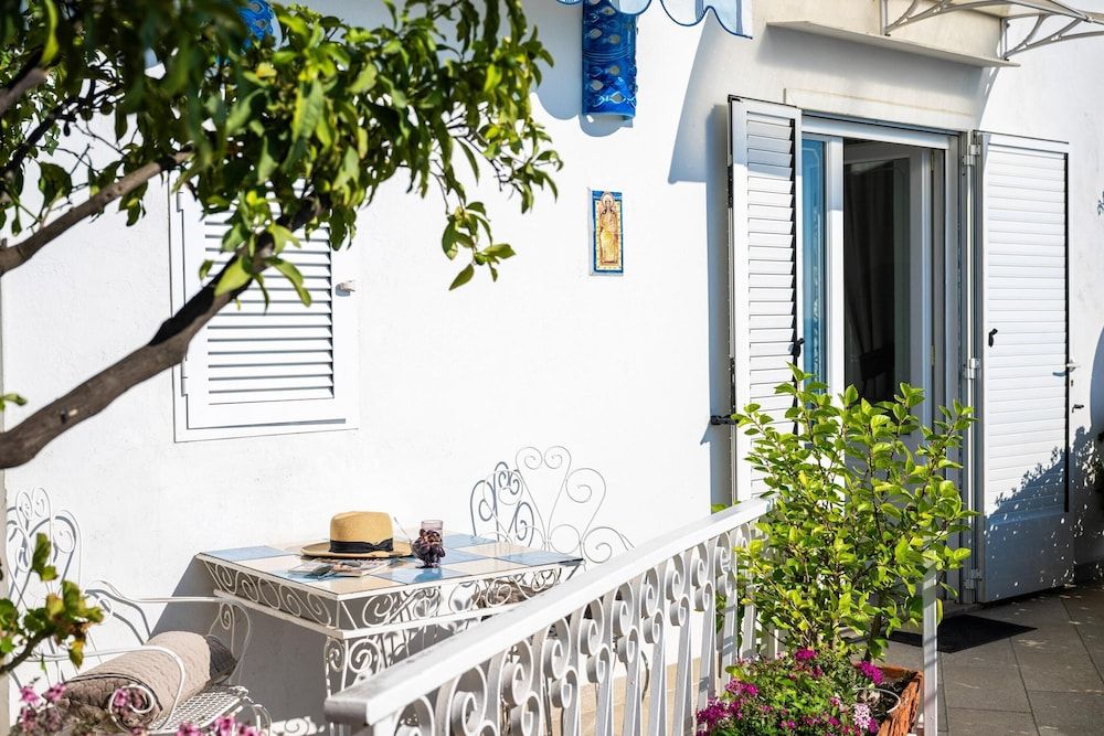 undefined Belvilla by OYO Arienzo 7