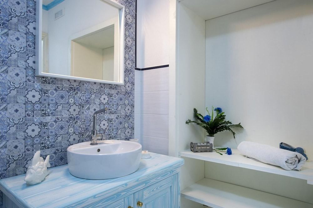 Amore Rentals - Casa Barbera A House, Smoking 14