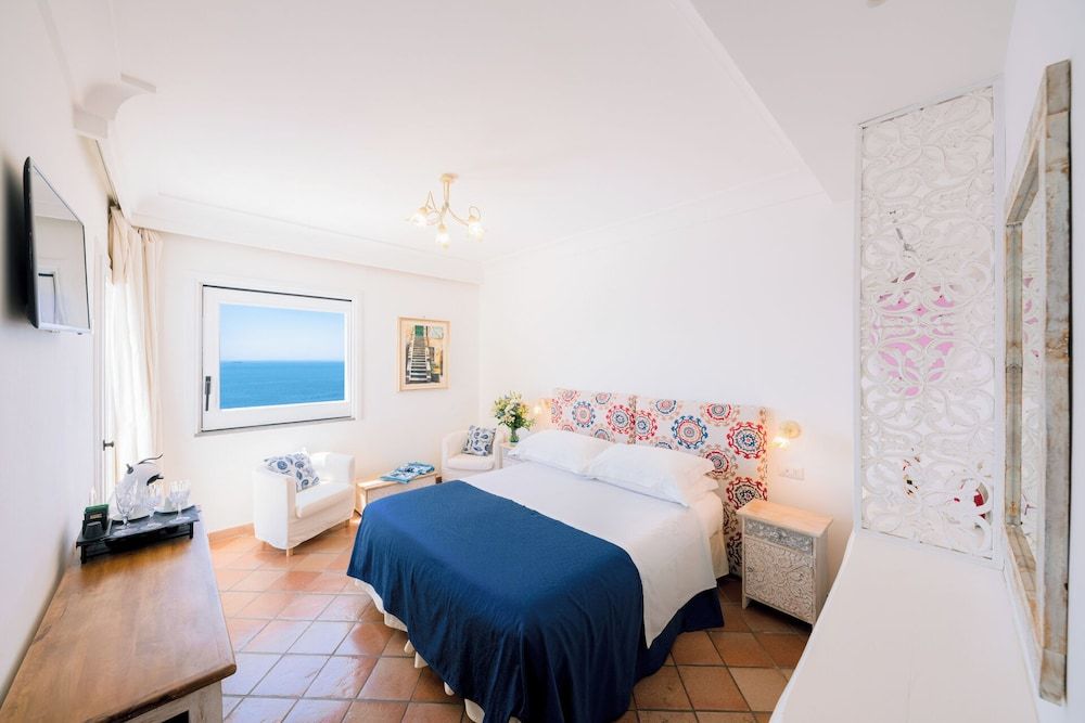 Villa Anfitrite Panoramic Room, Sea View 3