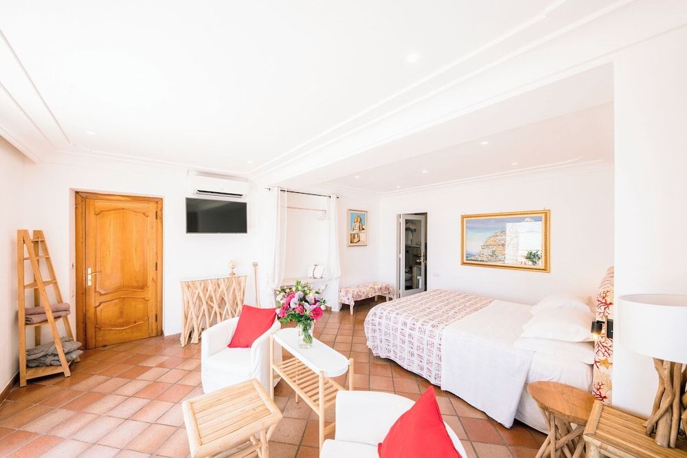 Villa Anfitrite Junior Studio Suite, Sea View 2