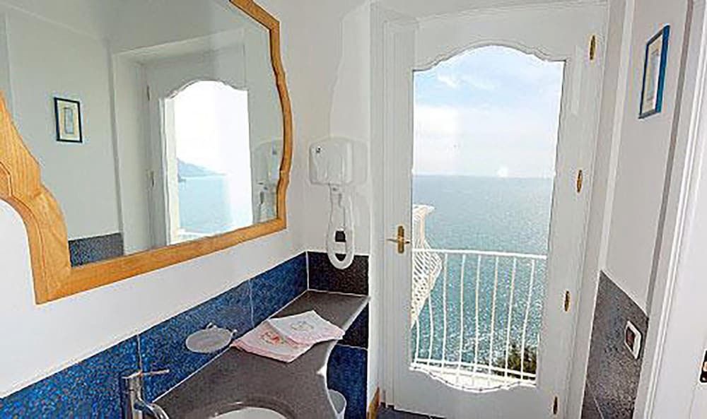 Villa Le Sirene in Positano Villa, Smoking 21