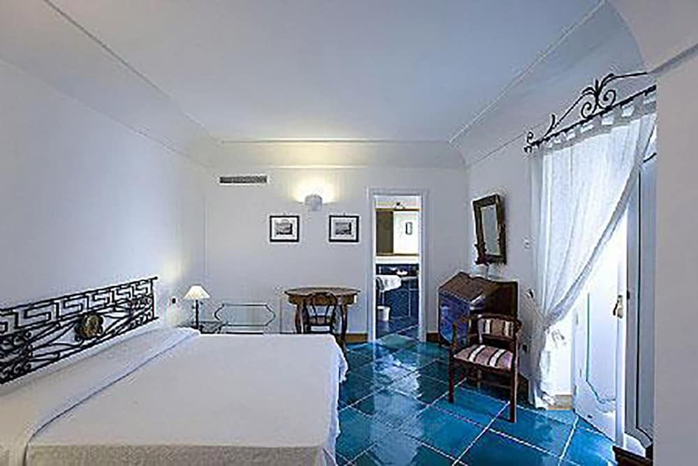 Villa Le Sirene in Positano Villa, Smoking 10