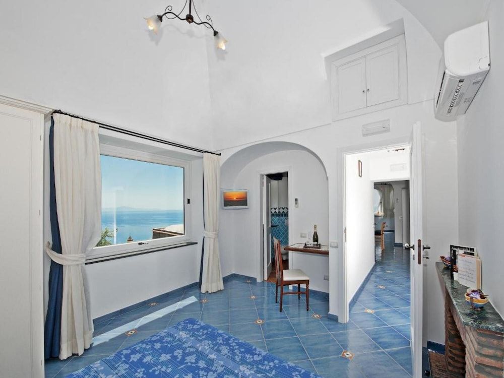 undefined Villa Settemari in Positano 2