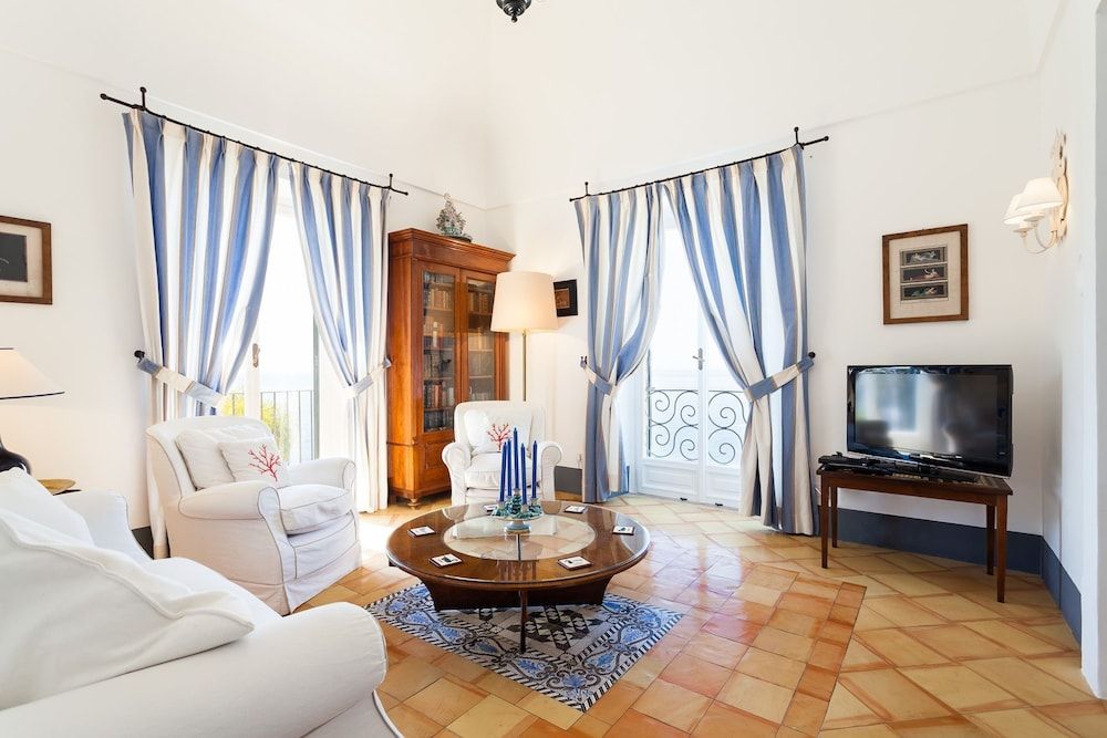 undefined Casa Bellevue