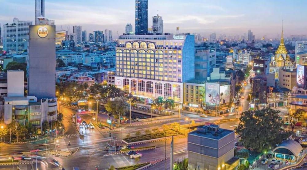 undefined The Quarter Hualamphong by UHG 7