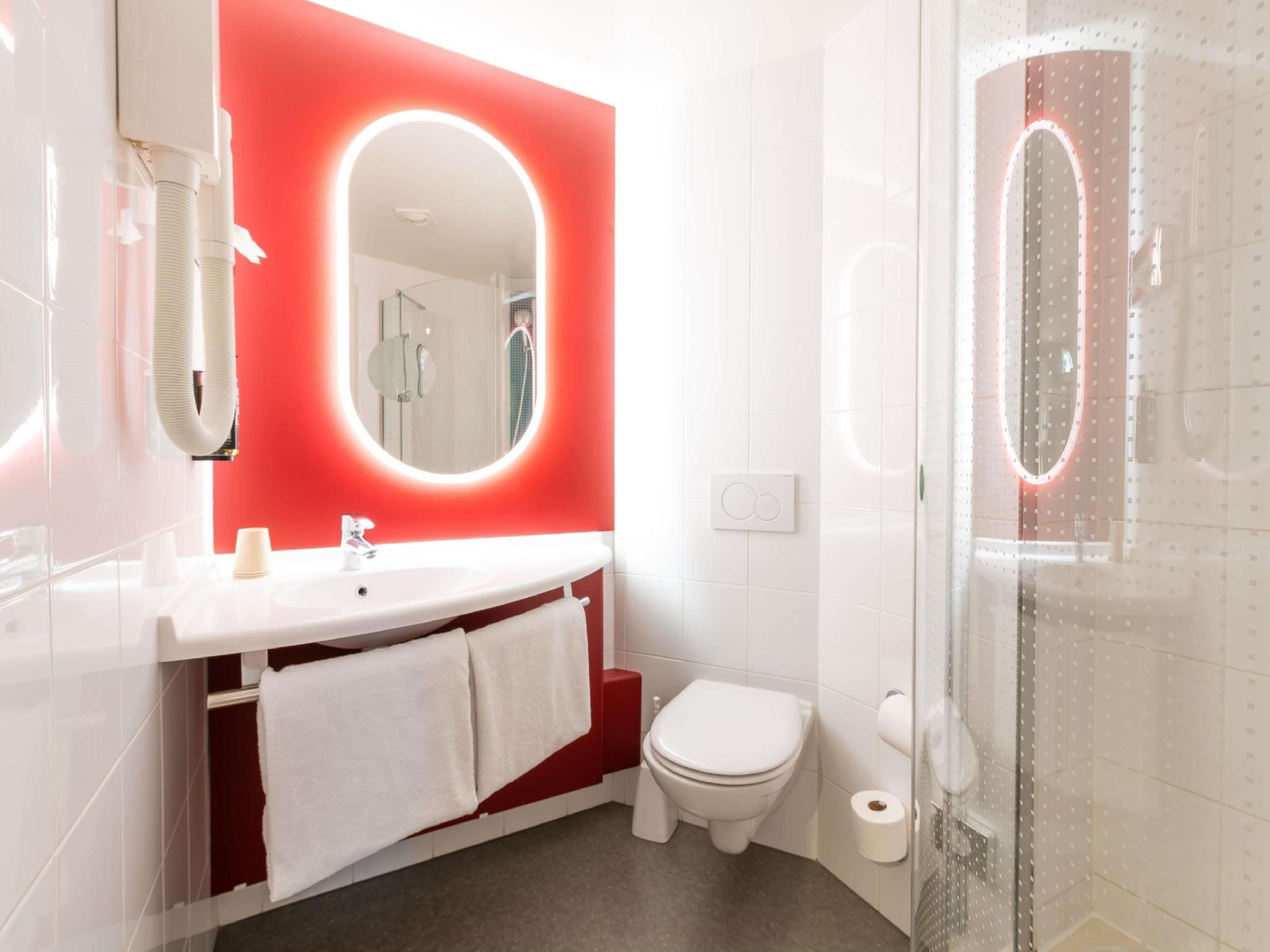 undefined ibis Geneve Centre Nations 4