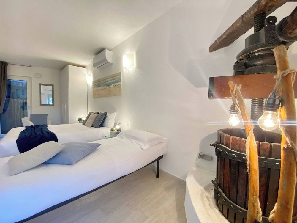 La Casa Rosa Traditional Room, 1 Bedroom, Hill View, Ground Floor 4