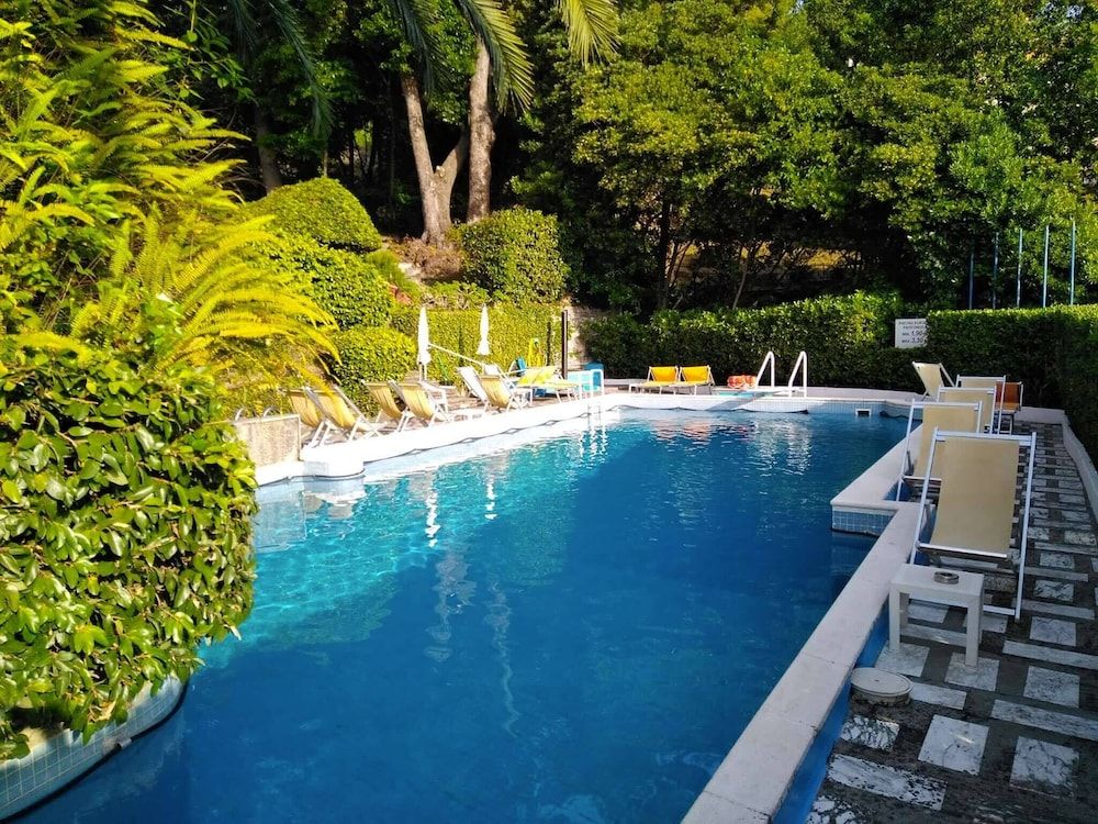 undefined Eurotel 406 5