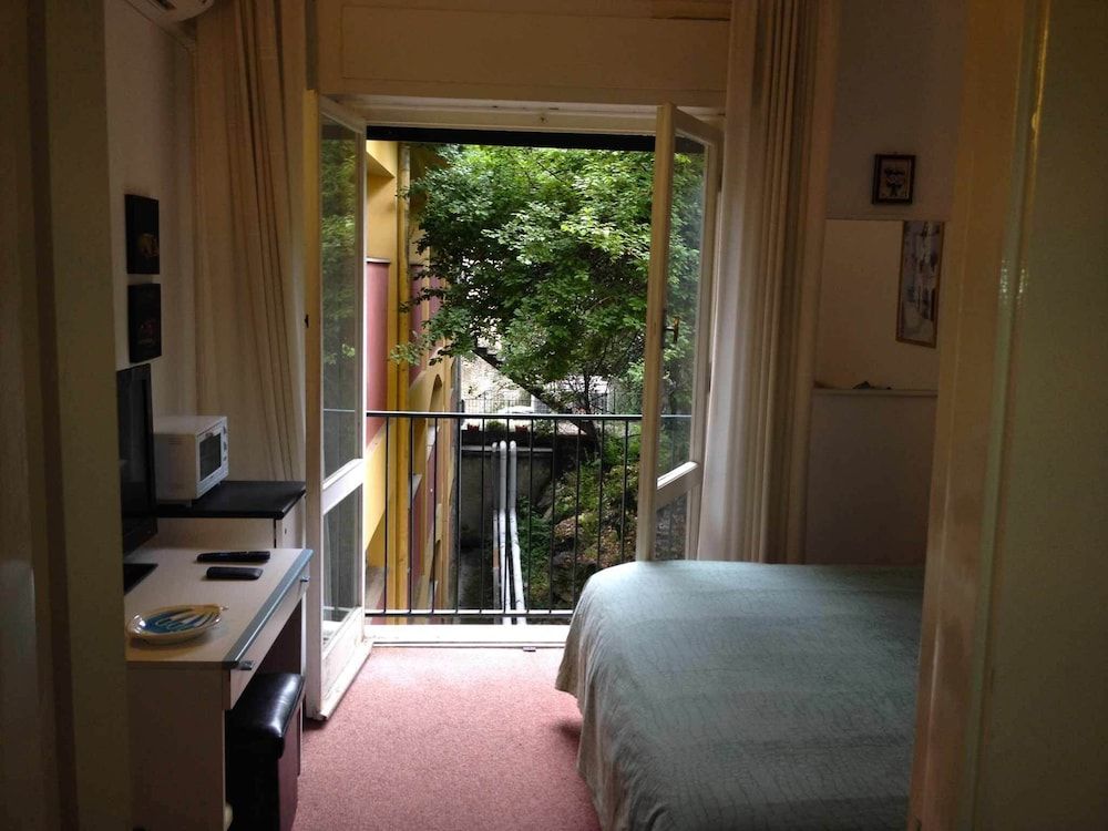 undefined Eurotel 523 3