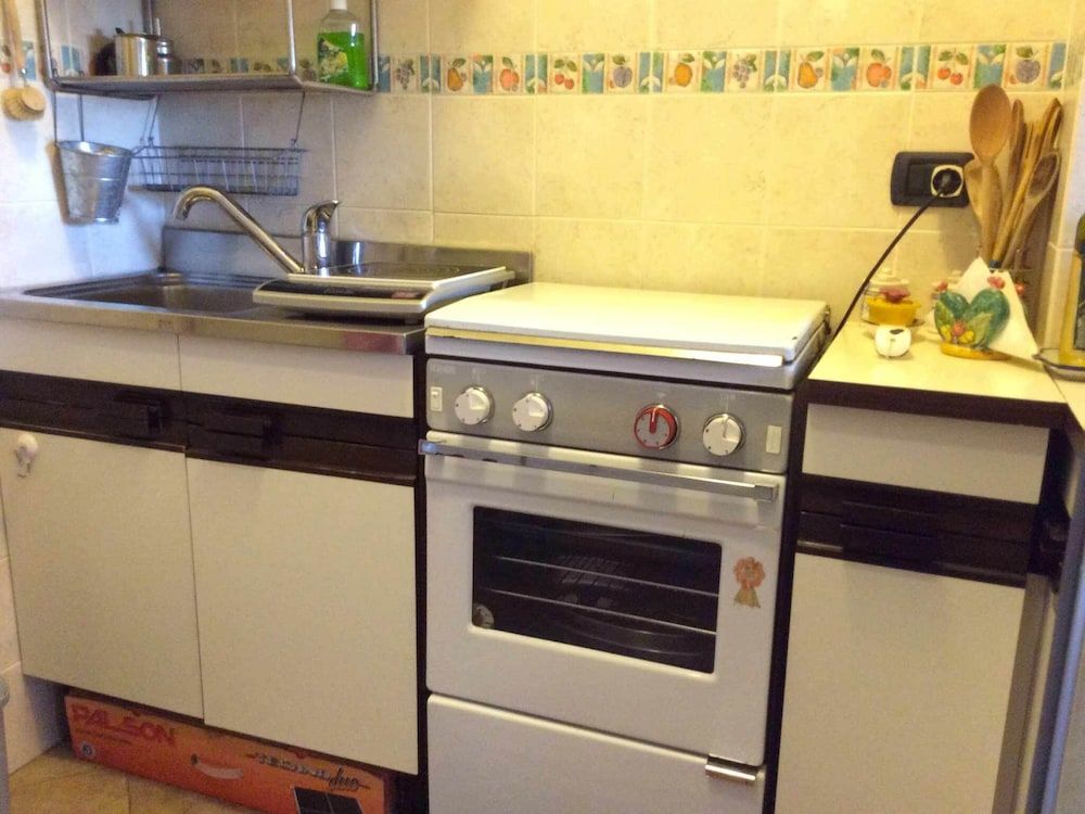 undefined Eurotel 605 8