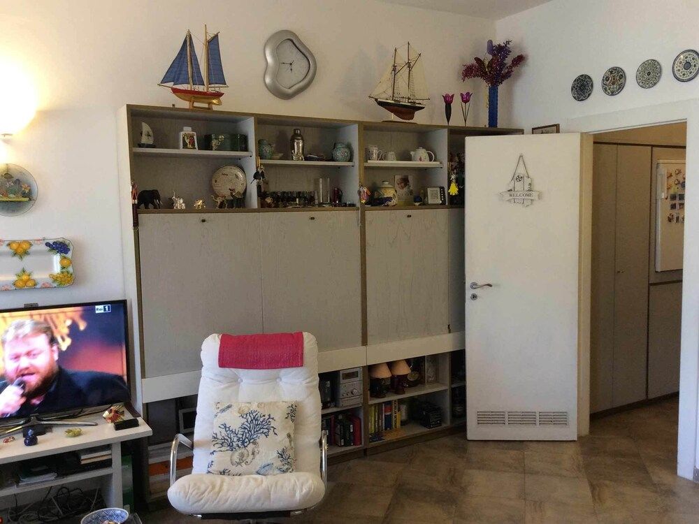 undefined Eurotel 605 9