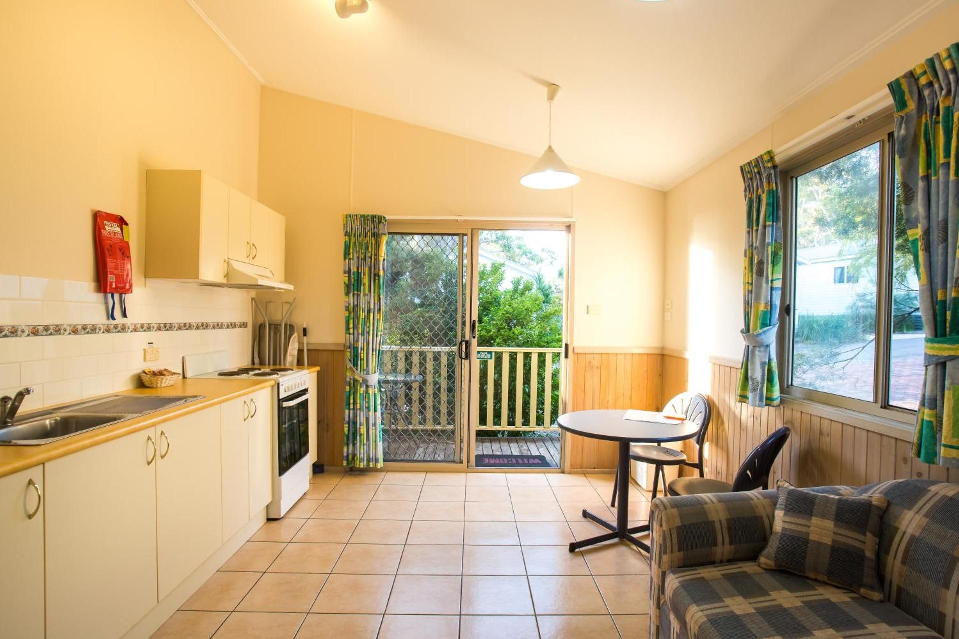 Thou Walla Sunset Retreat 1 Bedroom Budget Villa 4