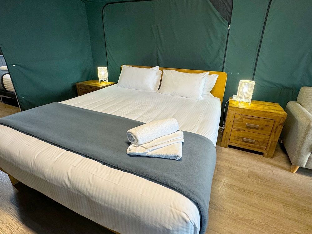 Thou Walla Sunset Retreat Tent 2