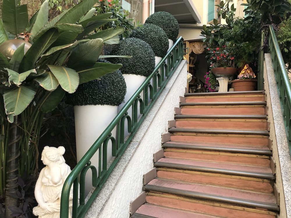 undefined Hotel Claridge 4