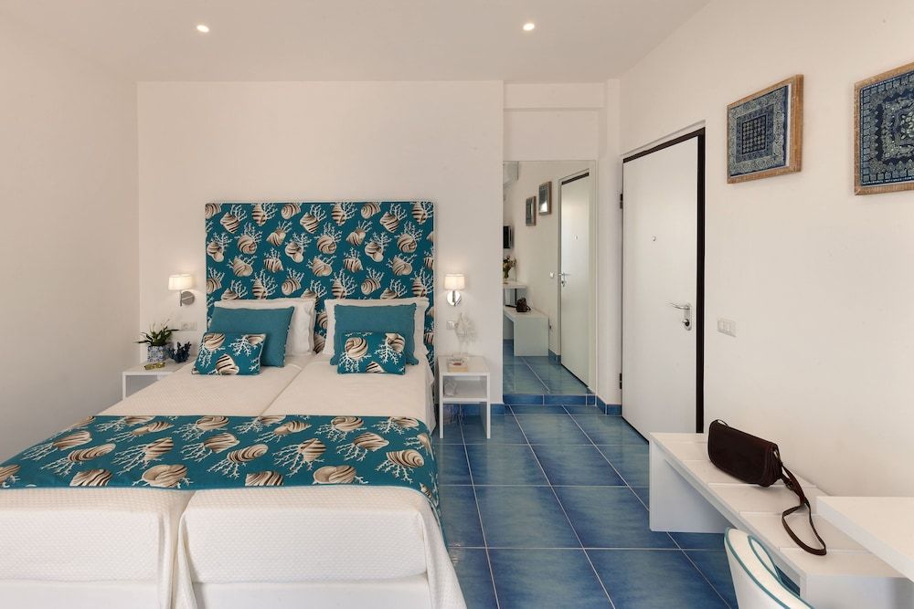 Gala Residence Villa Giovanna Panoramic Room, Balcony, Sea View 2