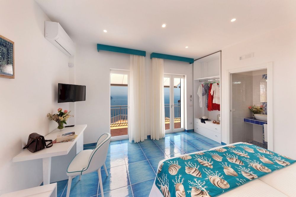 Gala Residence Villa Giovanna Panoramic Room, Balcony, Sea View 6