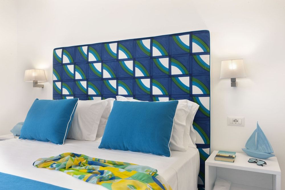 Gala Residence Villa Giovanna Premium Quadruple Room, Sea View 4