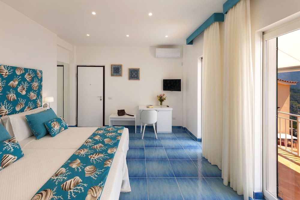 Gala Residence Villa Giovanna Panoramic Room, Balcony, Sea View 3