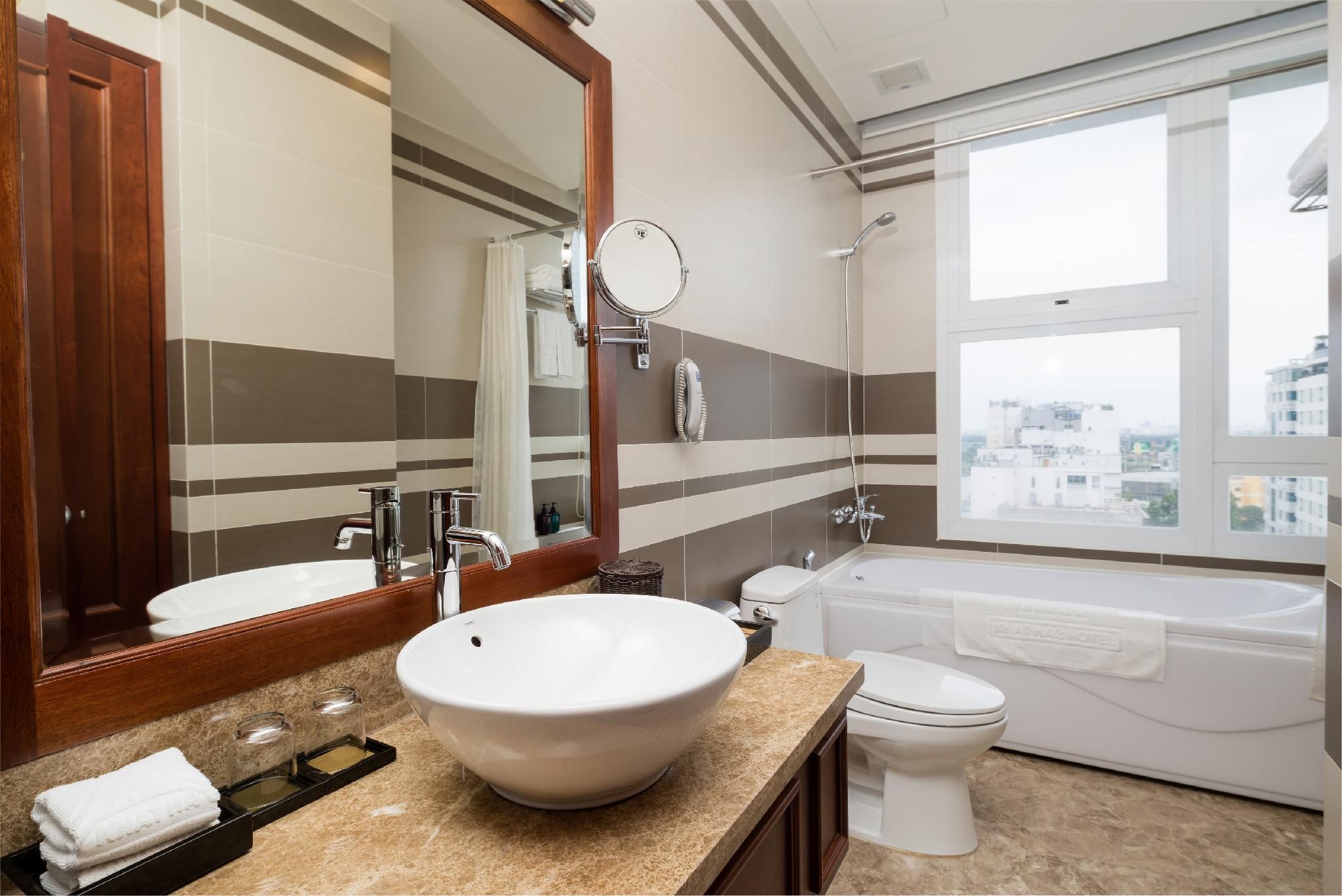 undefined Nhat Ha L'Opera Hotel 8