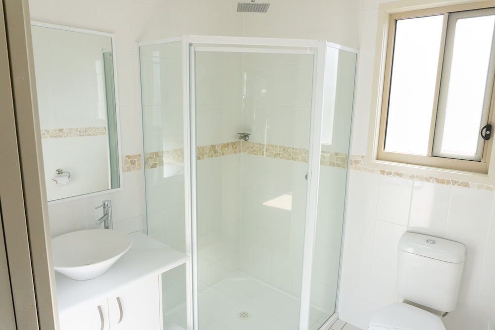 Halifax Holiday Park 1 Bedroom Standard 3