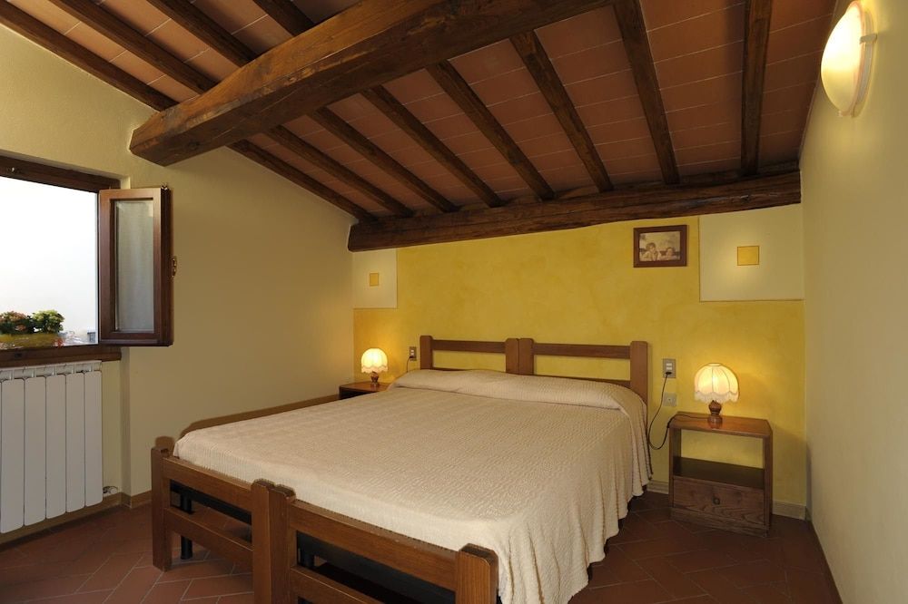 Panoramic Apartment, 2 Bedrooms, Hill View