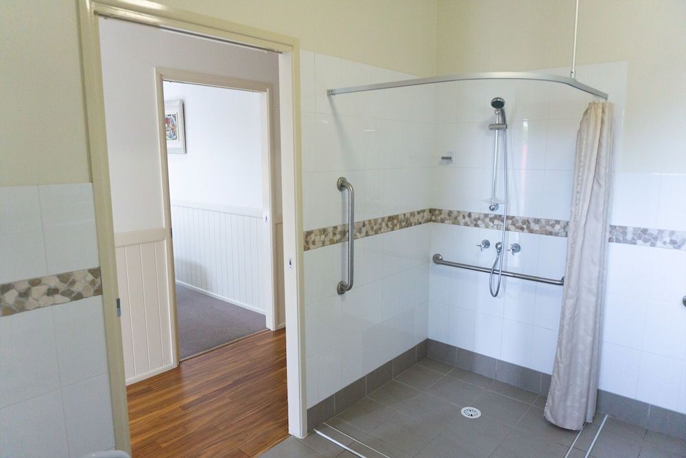 Fingal Bay Holiday Park 3 Bedroom Deluxe Villa Accessible 3