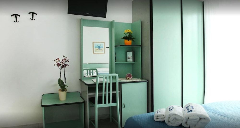 Double or Twin Room (Big)