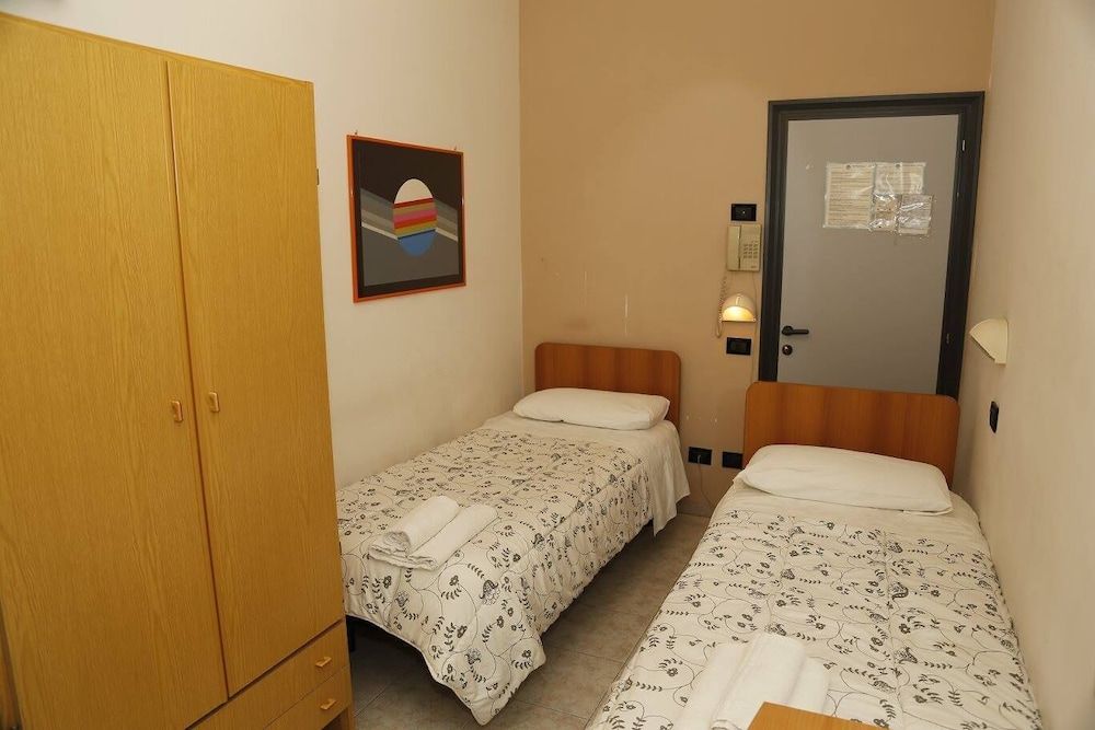 Economy Twin Room