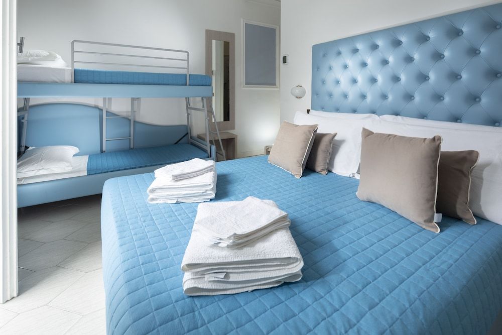 Comfort Quadruple Room