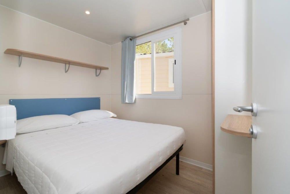 Mobile Home, 2 Bedrooms