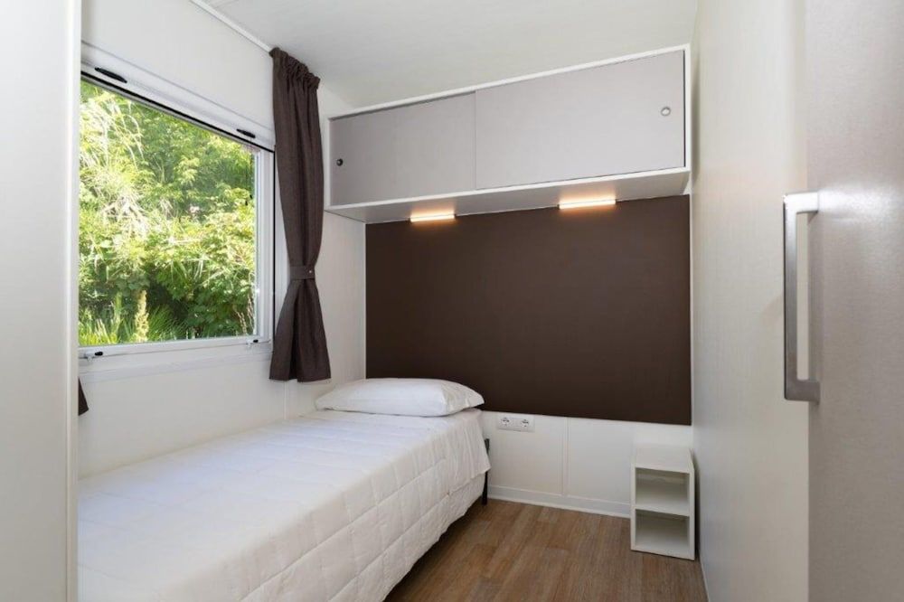 Deluxe Mobile Home, 2 Bedrooms