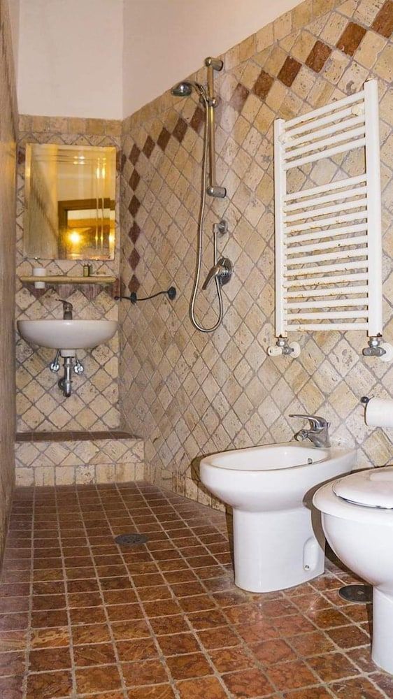 Baia D'Oro Family Room 6