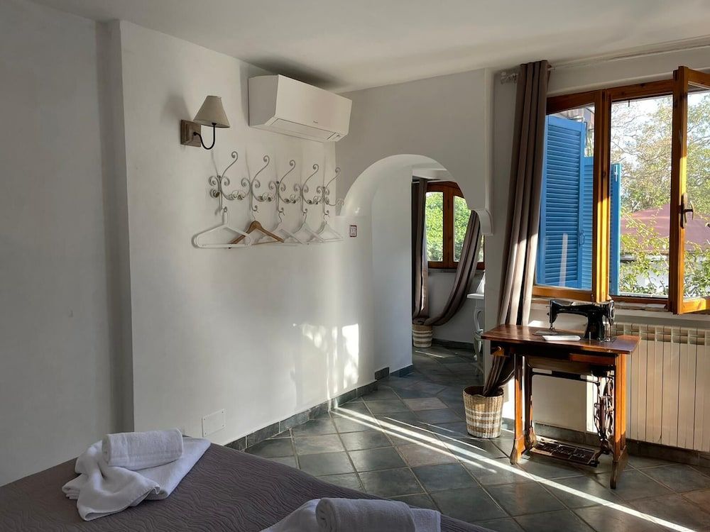 Baia D'Oro Superior Double Room 11