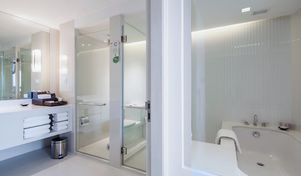 undefined Centara Watergate Pavilion Hotel Bangkok 7