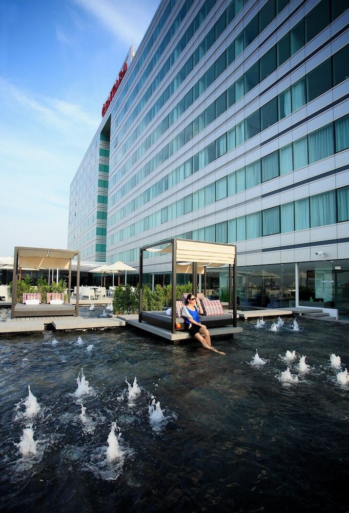 undefined Centara Watergate Pavilion Hotel Bangkok 3