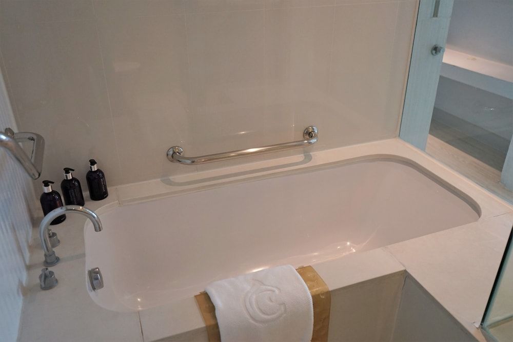 undefined Centara Watergate Pavilion Hotel Bangkok 8