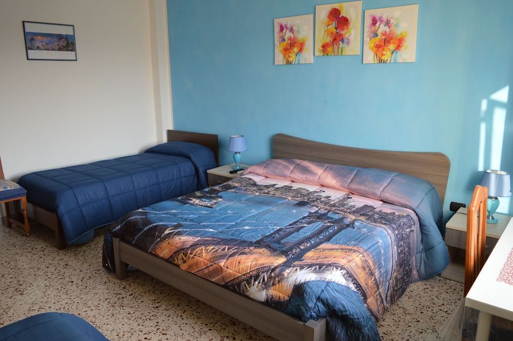 B&B Olympo Double Room, Shared Bathroom 16