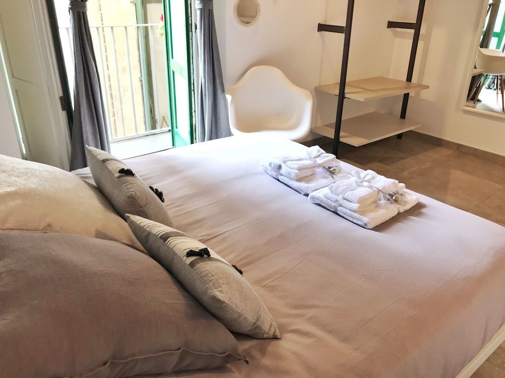 B&B Salerno In Centro Comfort Double Room 3